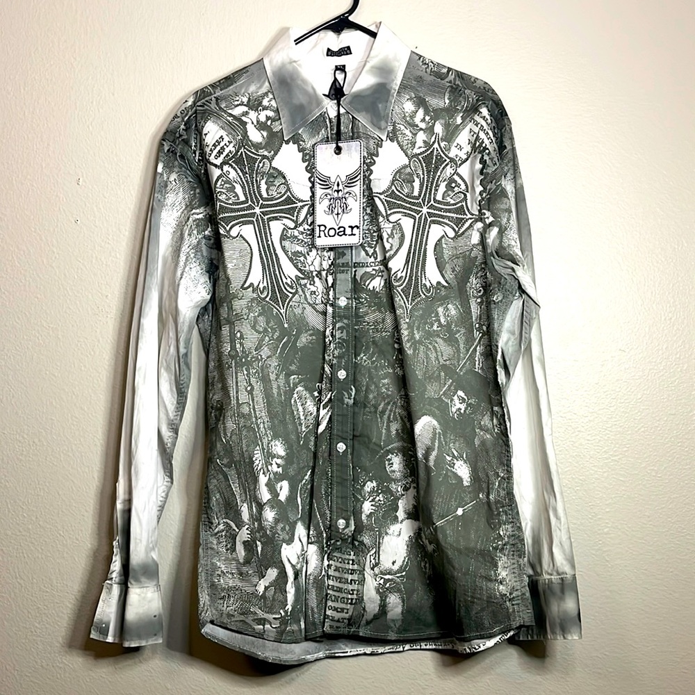 Roar Global SR white. Men’s shirt.